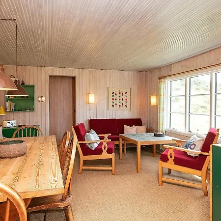 Two-bedroom In Ringkobing 9 *