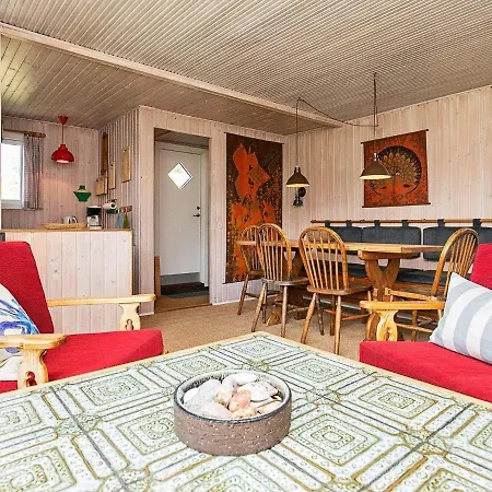 Two-bedroom In Ringkobing 9